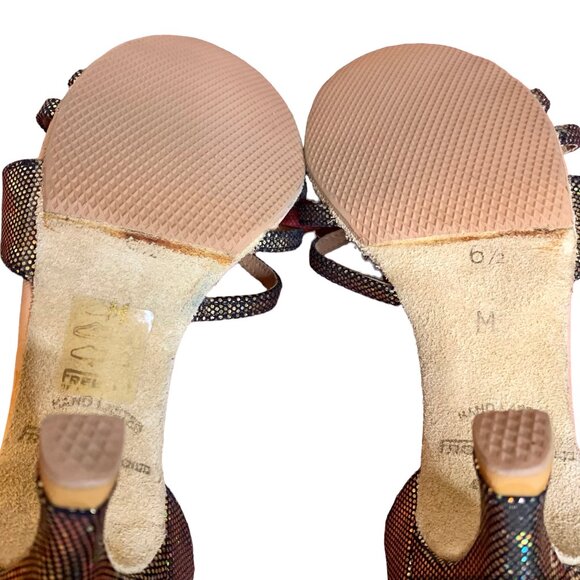 Salsa 💃🏻 Sandal, Freed of London, Glittery Gold 8M - Picture 8 of 11